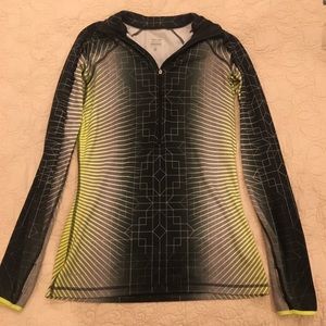 Nike Half- Zip top M Like New!